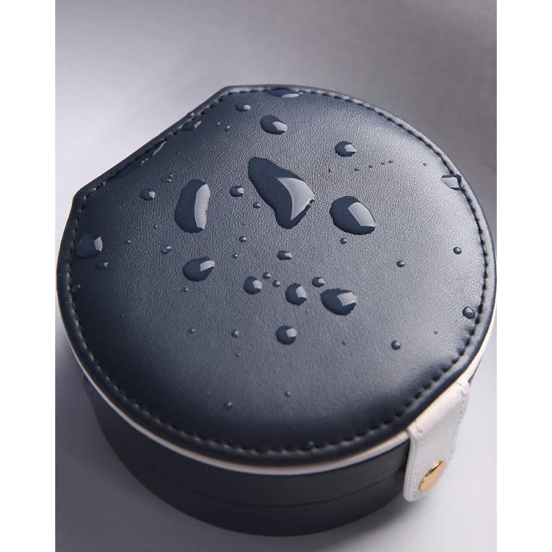 Portable jewelry box