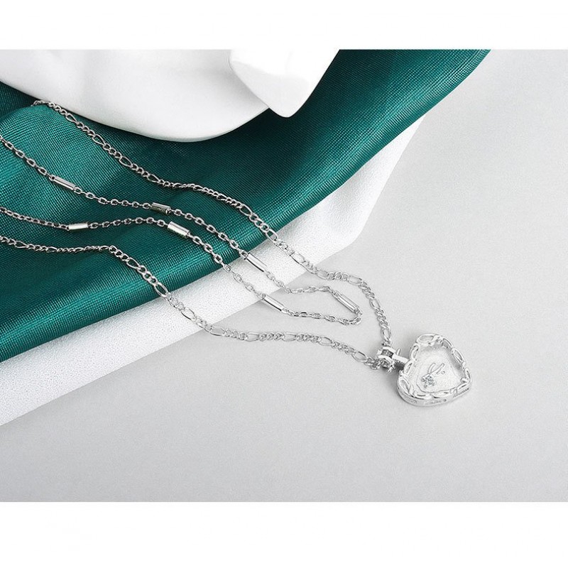 Simple Embossed Heart Necklace Double French Necklace