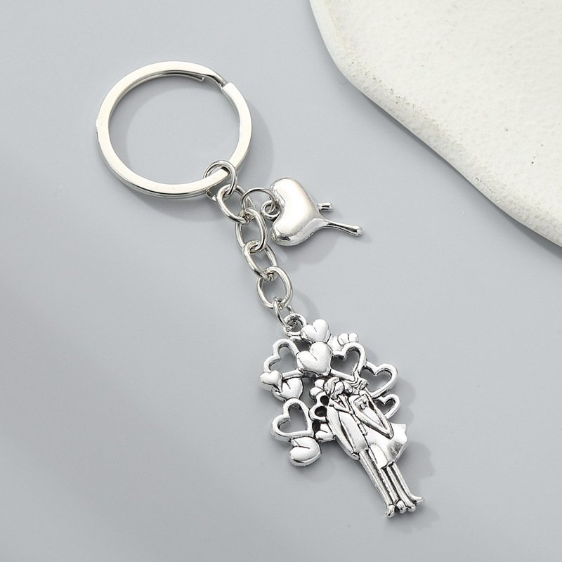 Keychain Men's And Women's Pumpkin Carriage Person...